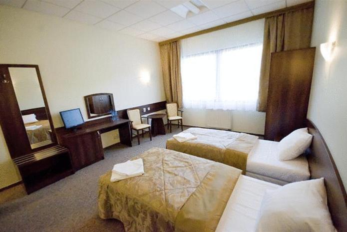 Hotel A4 Mop Kepnica Jaworzno Cameră foto